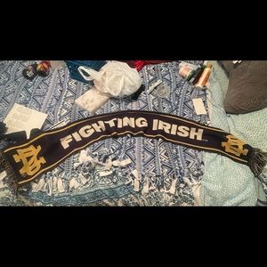 Notre dame scarf
